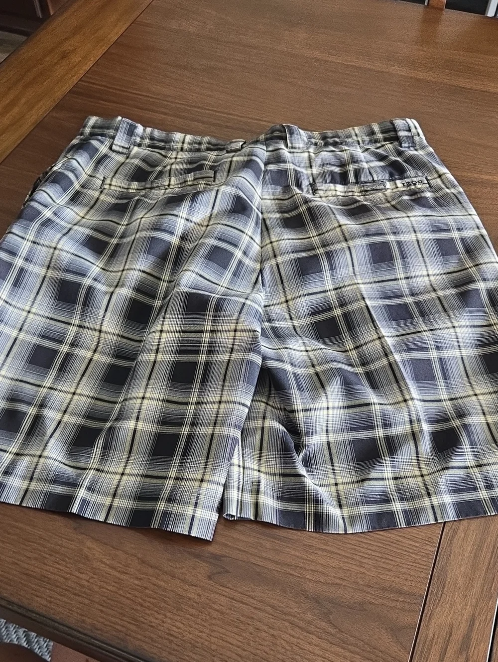 Izod Plaid Men's Shorts in Black White & Yellow